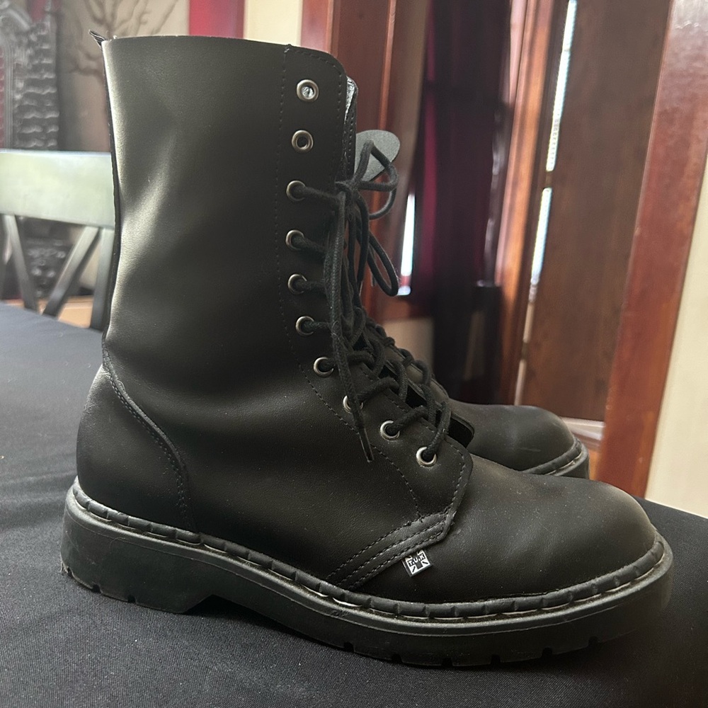 TUK combat boots